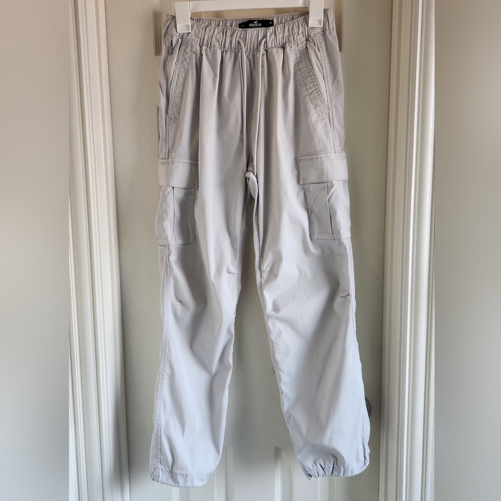 Hollister Men's Epic Flex Drawstring‎ Parachute Cargo Pants Light Gray Size XS